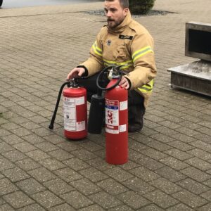 Elementært brandbekæmpelses kursus